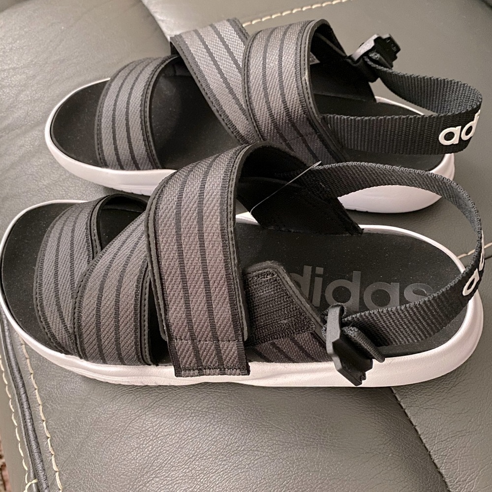Adidas 90’s sandals